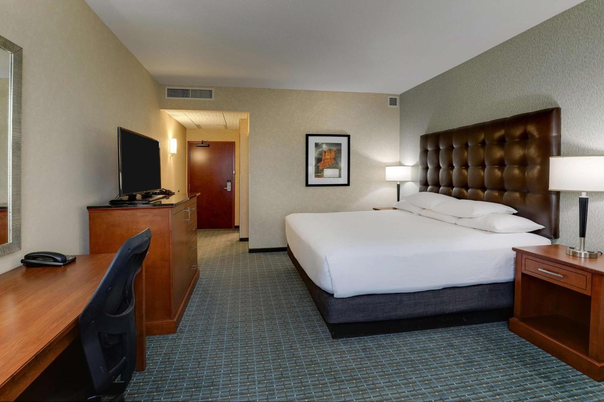 Drury Inn & Suites Phoenix Chandler Fashion Center Bagian luar foto
