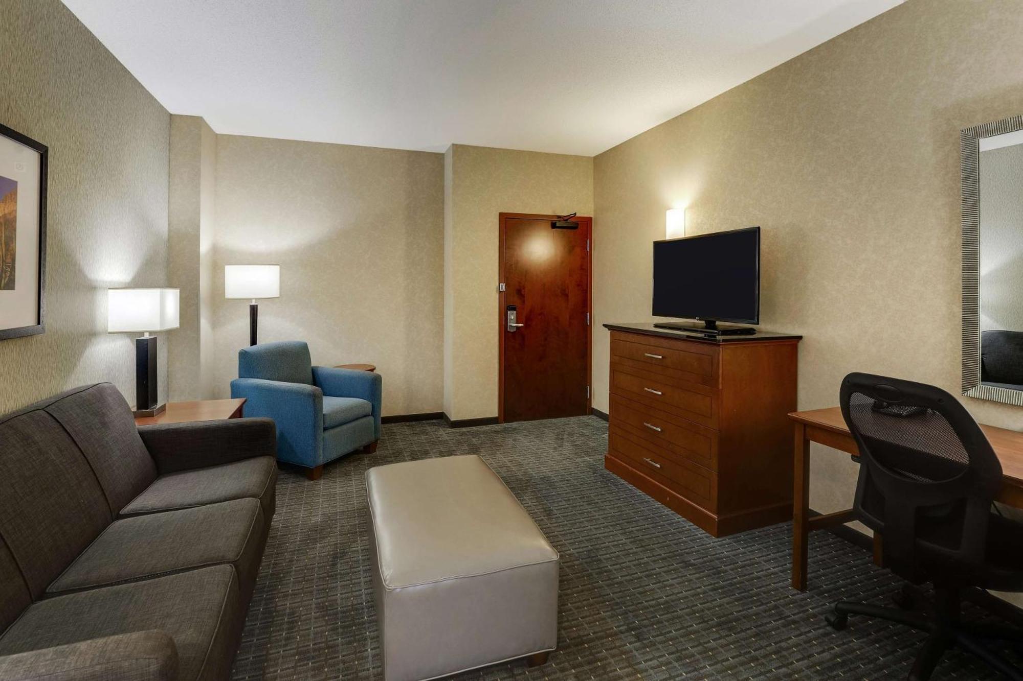Drury Inn & Suites Phoenix Chandler Fashion Center Bagian luar foto