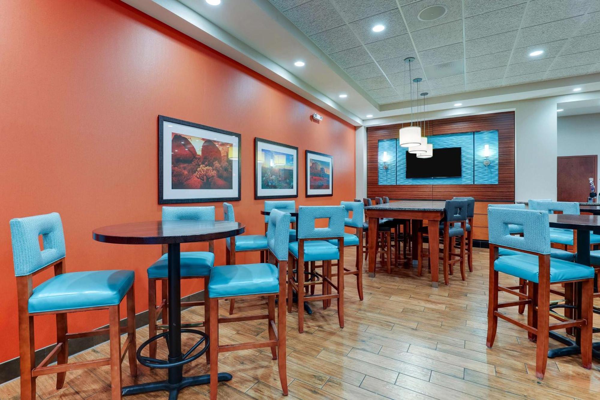 Drury Inn & Suites Phoenix Chandler Fashion Center Bagian luar foto
