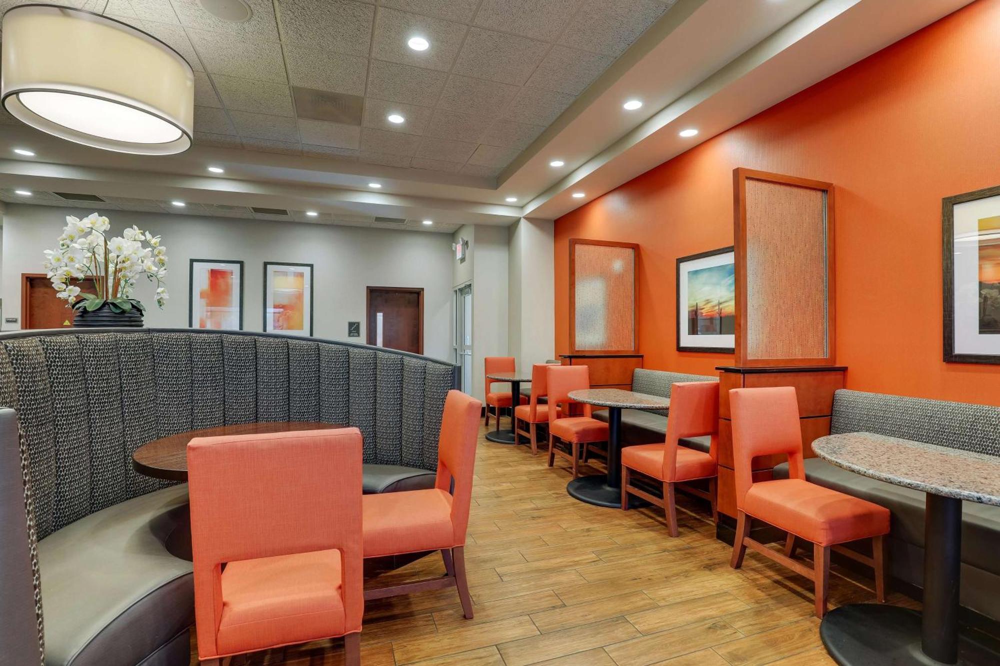 Drury Inn & Suites Phoenix Chandler Fashion Center Bagian luar foto